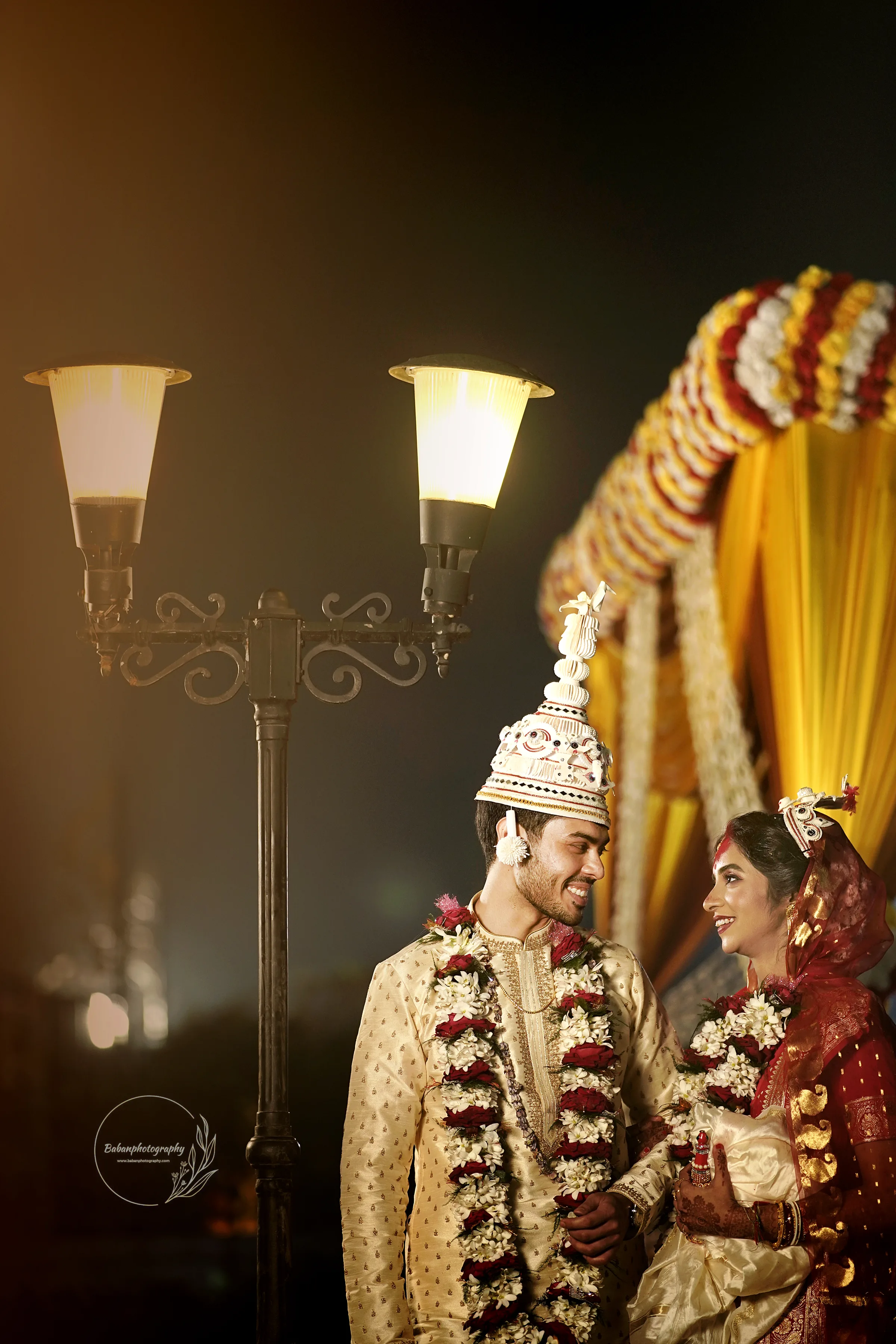 Every love story deserves a frame like this.